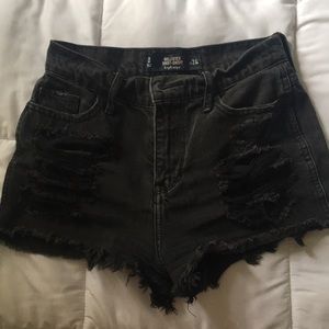 Black high waisted Hollister shorts